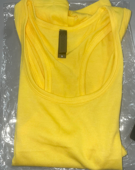 STUDIO 33 WOMEN'S SOLID SLEEVELESS RACERBACK TANK TOP - SIZE: WOMEN S - YELLOW - Like New