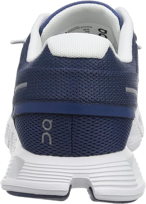 59.98901 ON Running Women's Cloud 5 Sneakers Denim/White 6 - Like New