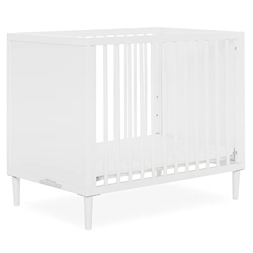 Dream On Me Lucas Mini Modern Crib with Rounded Spindles 39x25.5x33 White - Like New