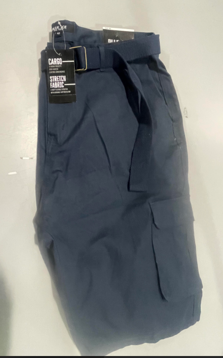 BLUE ICE MEN'S SLIM FIT STRETCH BELTED CARGO SHORTS - SIZE: MEN 42 - NAVY - Like New
