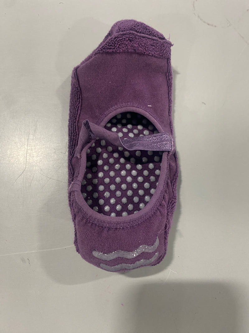 GENERIC NON-SLIP GRIP PURPLE YOGA SOCKS, 1 PAIR - PURPLE - Like New