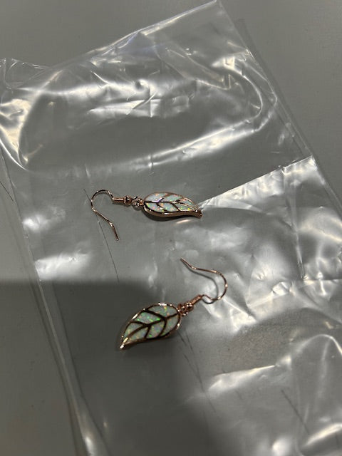 GENERIC GOLD AND WHITE LEAF EARRINGS - GOLD AND WHITE - Like New