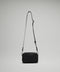 LULULEMON EVERYWHERE CROSSBODY BAGMETAL HARDWARE ONE SIZE - BLACK - Like New