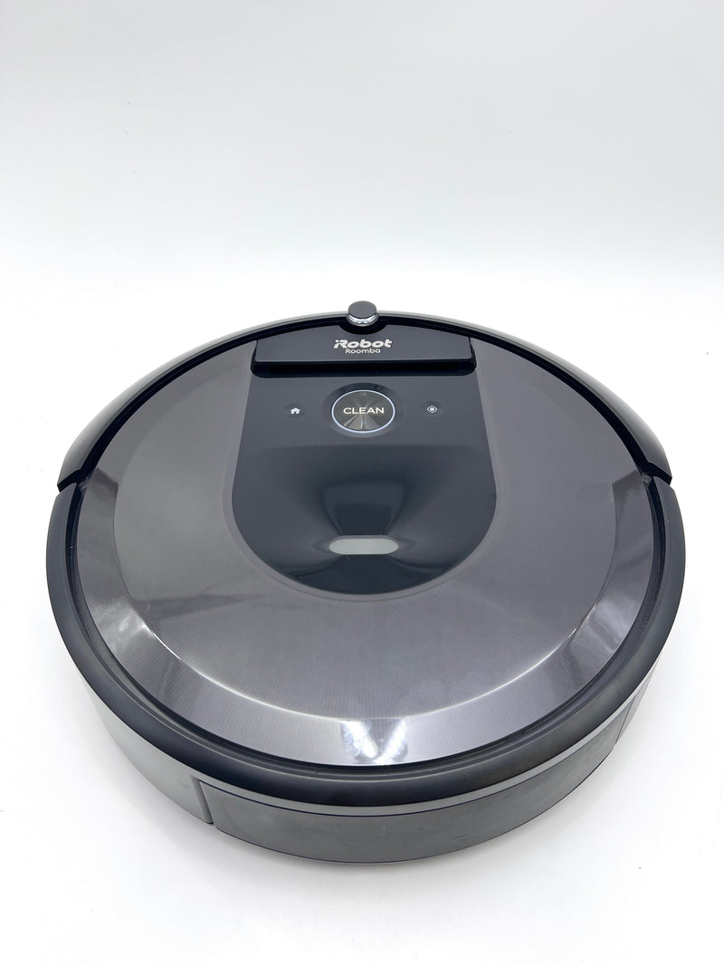 iRobot Roomba i7 (7150) Robot Vacuum- Wi-Fi Connected Smart Mapping I715920 - Like New
