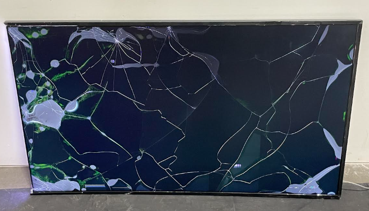 For Parts: Samsung 50" Class The Frame 4K QN50LS03BAFXZA - PHYSICAL DAMAGED CRACKED SCREEN