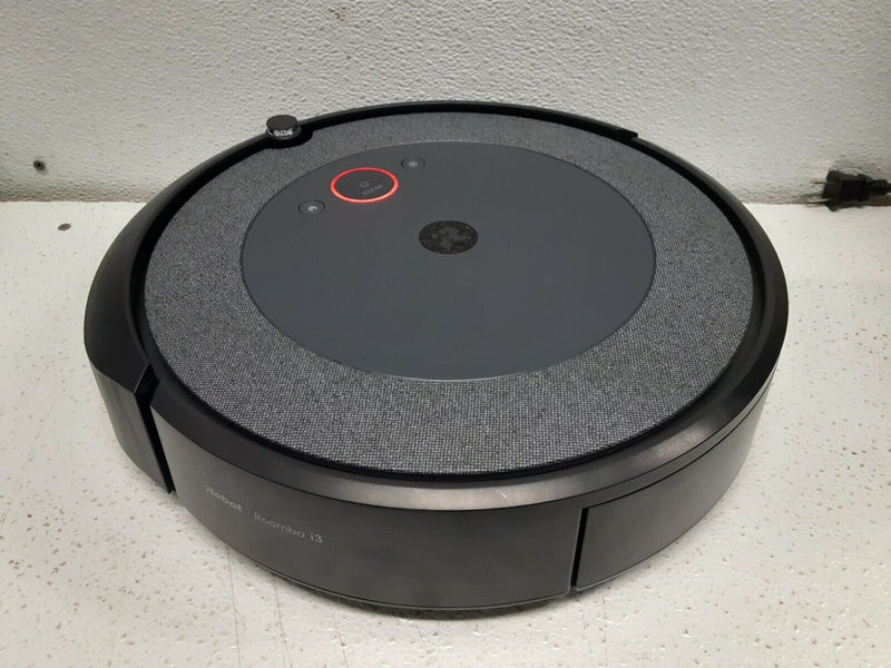 iRobot Roomba i4 + Self-Emptying Vacuum Cleaning Robot RVD-Y1 - BLACK/GRAY Like New