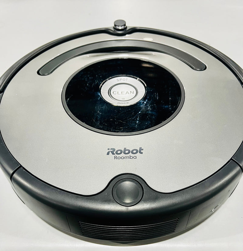 iRobot Roomba 639 Wi-Fi Connected Robot Vacuum - SILVER/GREY Like New