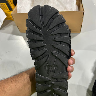 UGG WOMEN'S COZETTA CURLY SLIPPER - SIZE: WOMEN 9 - BLACK - Like New