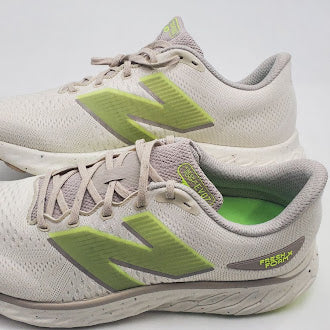 NEW BALANCE FRESH FOAM X EVOZ V3 MENS RUNNING - SIZE: MEN 11.5 - BEIGE WHITE - Like New