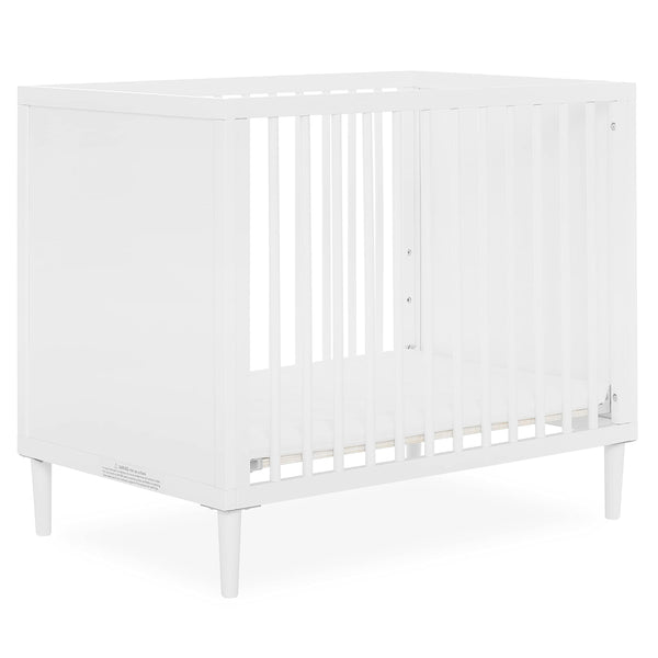 Dream On Me Lucas Mini Modern Crib with Rounded Spindles 39x25.5x33 White - Like New
