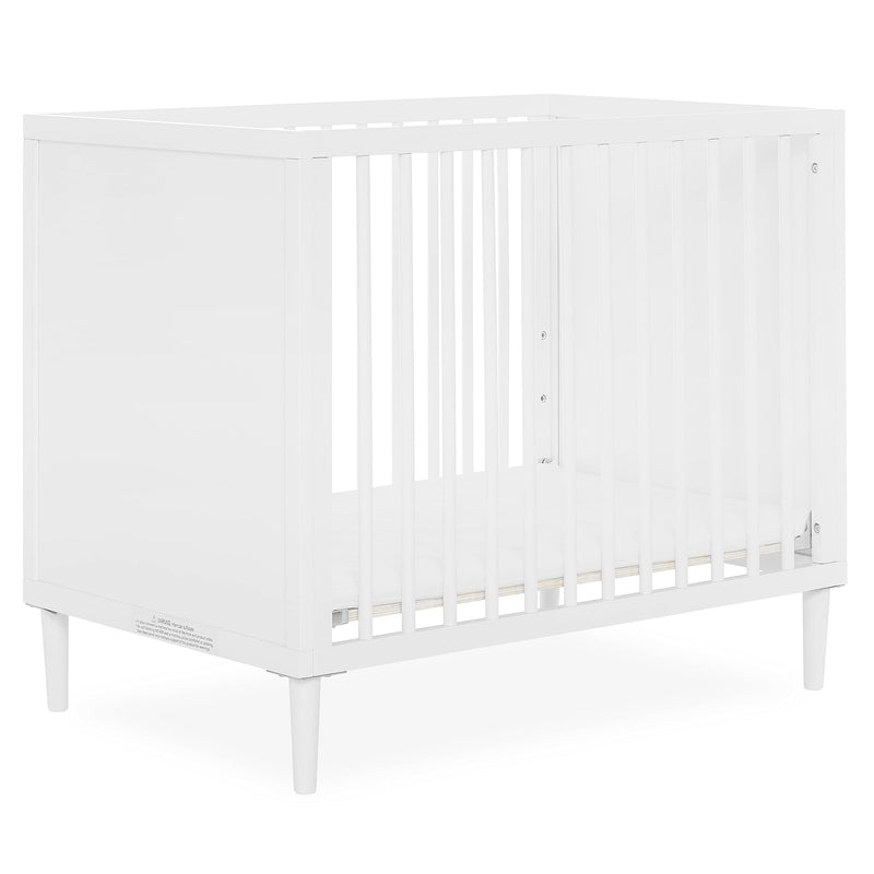 Dream On Me Lucas Mini Modern Crib with Rounded Spindles 39x25.5x33 White - Like New