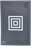 Fiskars 24" x 36" Cutting Mat, Extra Large Double-Sided Grid - Green - Brand New
