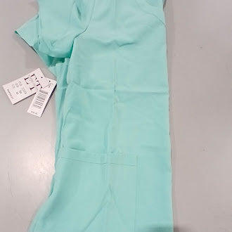 EMPIRE TREND POLYESTER SCRUBS TOP - SIZE: WOMEN MEDIUM - AQUA - Brand New