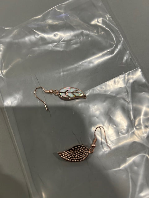 GENERIC GOLD AND WHITE LEAF EARRINGS - GOLD AND WHITE - Like New