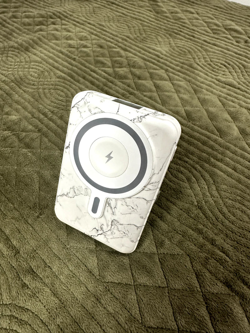 TECH THEORY POWER MAG PRO WIRELESS CHARGING BATTERY - WHITE - Like New