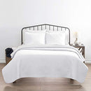 B07678QZT8 Linen Market Herring Patterned Quilted Coverlet Set, Queen, White - Brand New