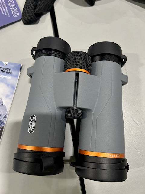 THREE TRIPPING 10X42 BICNOCULARS WITH PHONE ADAPTER - GRAY - Like New