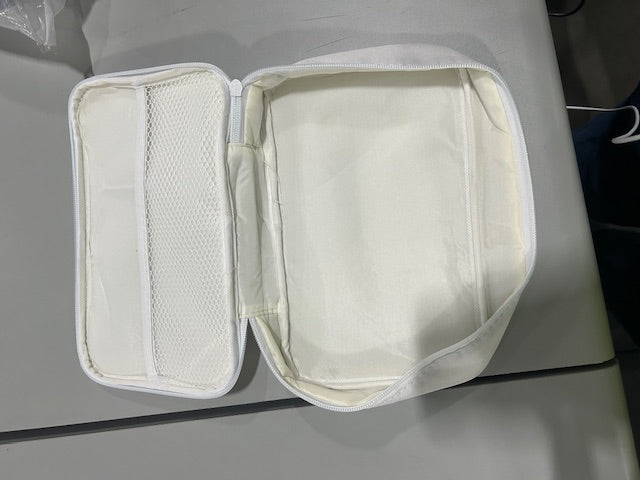 BEAUTURAL WHITE 10X7X2 BEAUTURAL TRAVELING CASE - WHITE - Like New