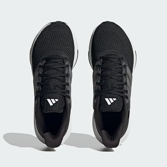 ADIDAS WOMEN'S ULTRABOUNCE RUNNING SHOE - SIZE: WOMEN 8 - - Scratch & Dent