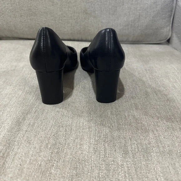 DELTAN REMI LEATHER BLOCK HEELS - SIZE: WOMEN 7 - BLACK - Like New