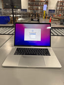 APPLE MACBOOK PRO TOUCH BAR 15.4 2880X1800 I7-6820HQ 16 512GB SSD MAC OS SILVER - Like New
