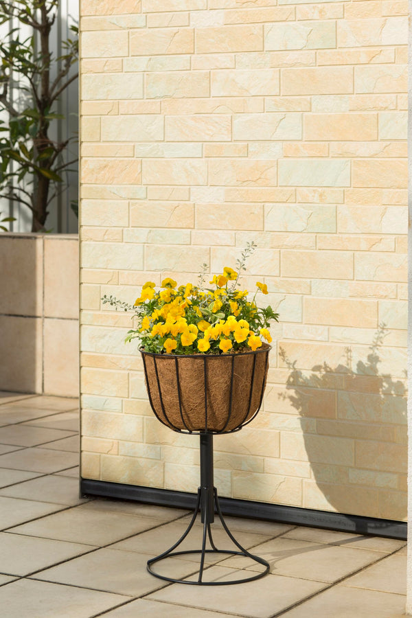 VEGTRUG LOW RAISED AQUA TOWER PLANTER WITH WATER RESERVOIR PQA-03USAQ - BLACK - Like New