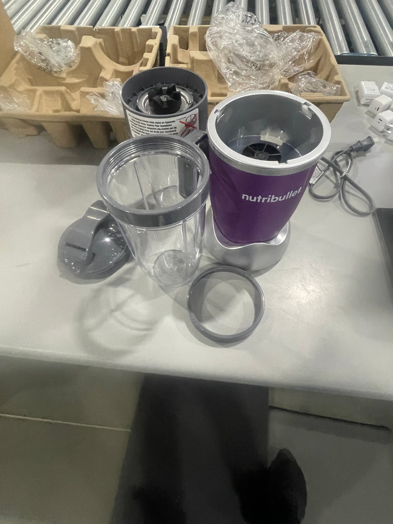 NUTRIBULLET PRO 32 OZ. 900 WATTS PERSONAL BLENDER - PURPLE - Like New