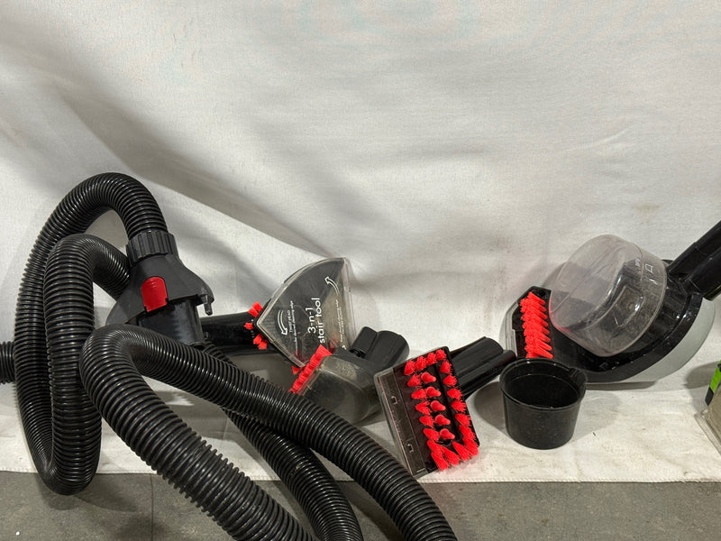 BISSELL PROHEAT 2X® REVOLUTION® PET DELUXE CARPET CLEANER - GREEN - Like New
