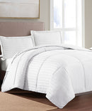 SPAIN COLLECTION 3-PIECE DOWN ALTERNATIVE SATIN STRIPE COMFORTER SET KING, WHITE - Like New