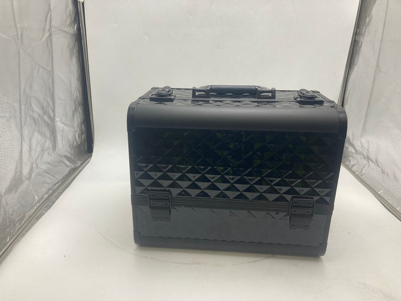 BEAUTY COSMETIC MAKEUP CASE TRAIN EXTENDABLE TRAYS MAGNIFIQ MAKEUP - BLACK - Like New