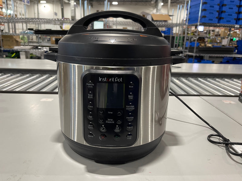 INSTANT POT 6QT 9-IN-1 PRESSURE COOKER - STAINLESS STEEL - Like New