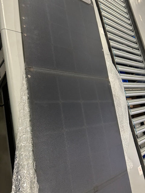 GENEVERSE SOLARPOWER 2: ALL-WEATHER PORTABLE SOLAR PANEL (200W MAX OUTPUT/PANEL) - Like New