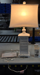 GENERIC SYTLECRAFT LAMP, TWIST-KNOB ACTIVATION, W/ 800LM LED BULB - WHITE - Like New