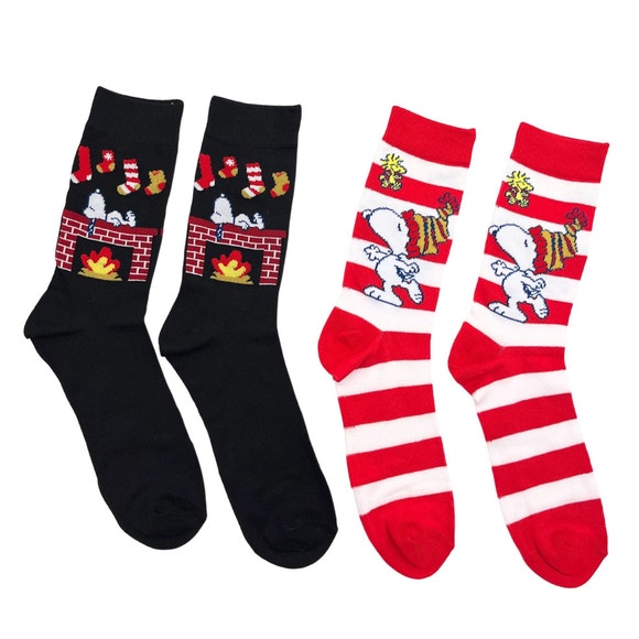 PEANUTS 2 PACK MENS XMAS PEANUT CREW SOCKS IN SIZE 6.5-12 - MULTICOLOR - Brand New