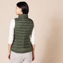 AMAZON ESSENTIALS WOMEN'S LIGHTWEIGHT WATER-RESISTANT PACKABLE PUFFER VEST - 2XL - Brand New