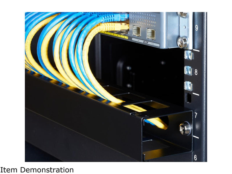 StarTech.com 1U Horizontal Finger Duct Rack Cable Management Panel with Cover