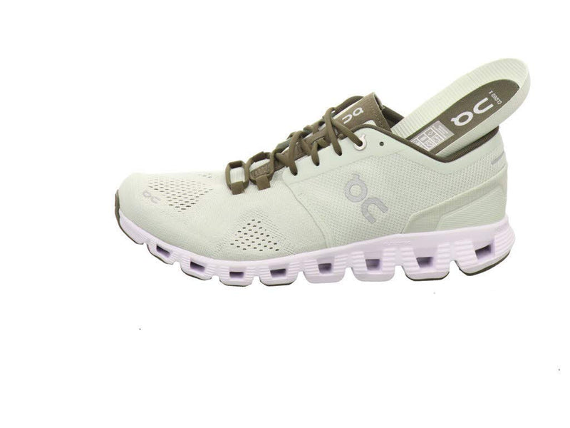 ON RUNNING ON MEN'S CLOUD SNEAKERS ALOE/WHITE SIZE 9 - Like New