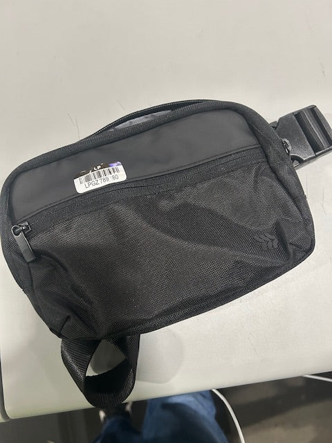 ALL IN MOTION BLACK ALL IN MOTION BELT FANNY PACK 9"X6.5" - BLACK - Like New