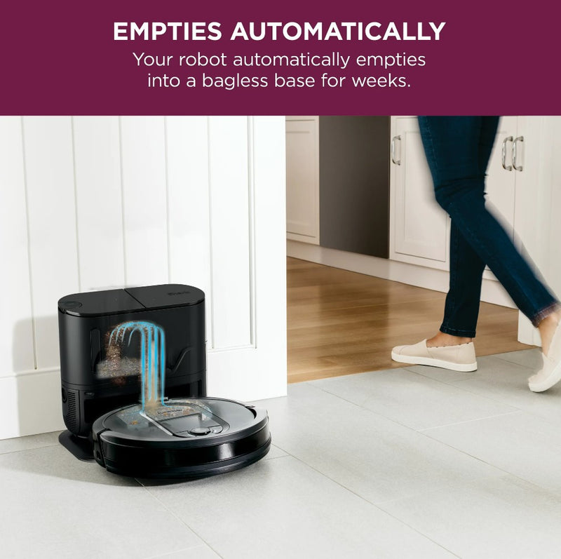 Shark Robot Vacuum - Self Emptying with Base - black - Like New