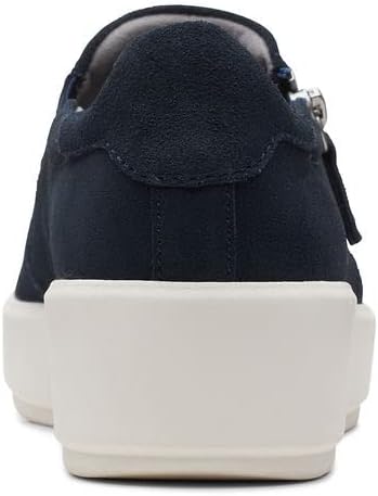 CLARKS WOMEN'S LAYTON STEP SNEAKER - SIZE: WOMEN 7 - NAVY - Like New