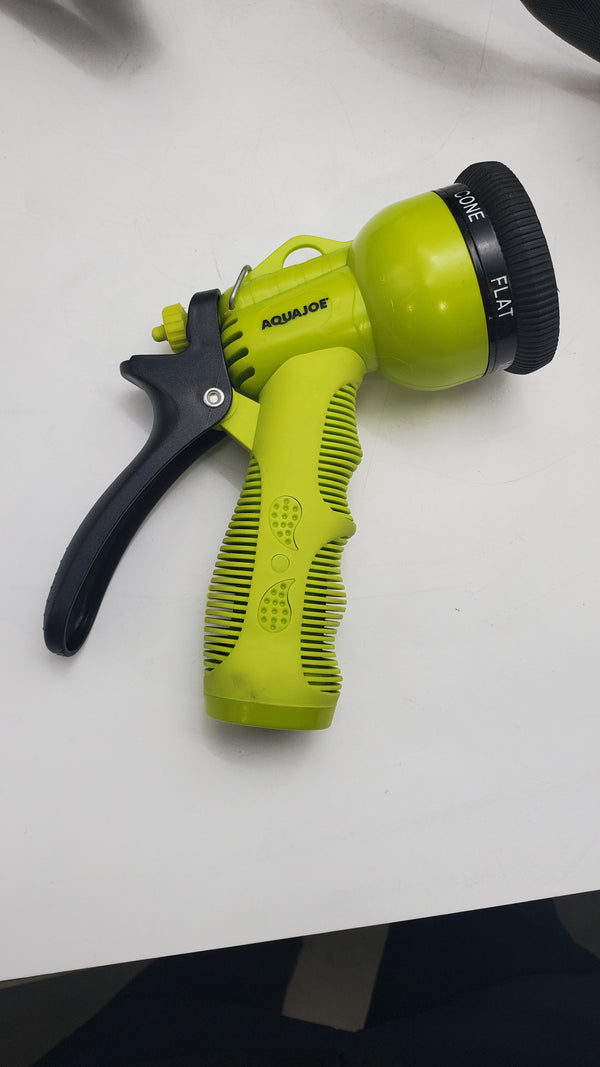 AQUA JOE 75 FOOT HOSE WITH SPRAY NOZZLE - GRAY/GREEN - Like New
