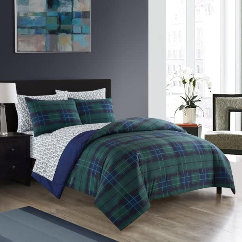 Dearfoams 7 Piece Super Soft Bed in a Bag Bedding Set Blue Tartan King - Like New