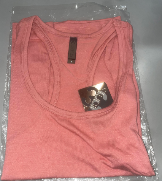 STUDIO 33 WOMEN'S SOLID SLEEVELESS RACERBACK TANK TOP - SIZE: WOMEN S - PEACH - Like New