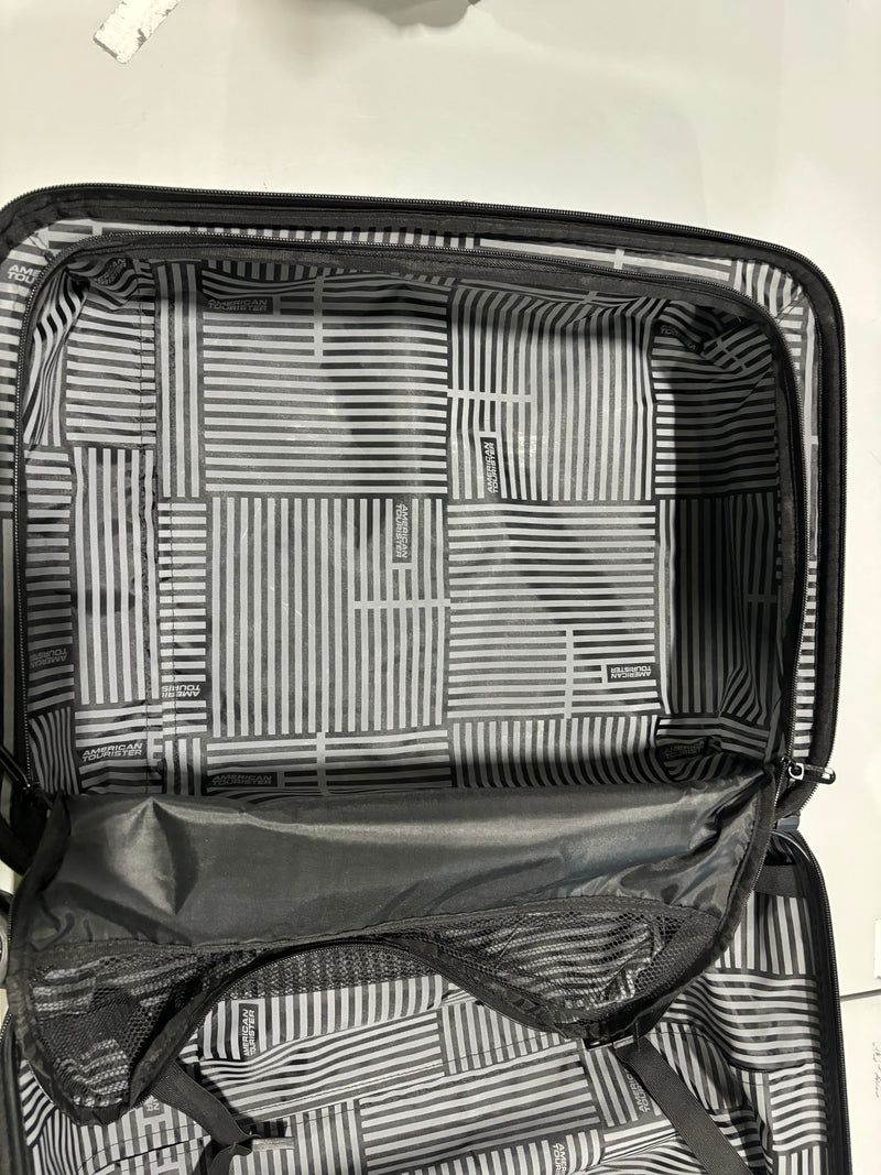AMERICAN TOURISTER CHECKERED POLYCARBONATE CARRY ON SPINNER - BLACK/GRAY - Like New