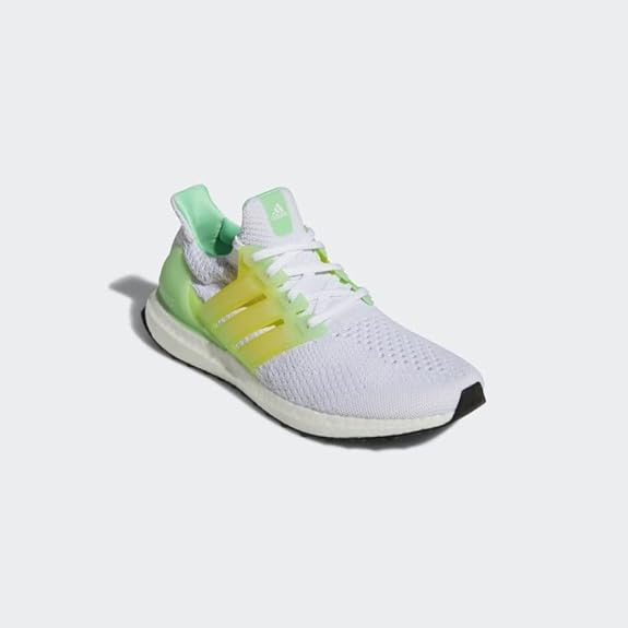 ADIDAS ULTRABOOST 5.0 WHITE/WHITE/BEAM GREEN 8.5 48 - Like New