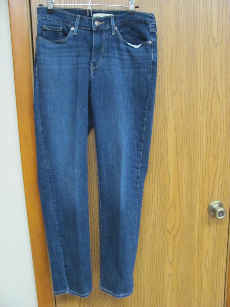 LEVI'S WOMEN'S CLASSIC STRAIGHT JEANS - SIZE: WOMEN 6M W28XL30 - BLUE - Like New