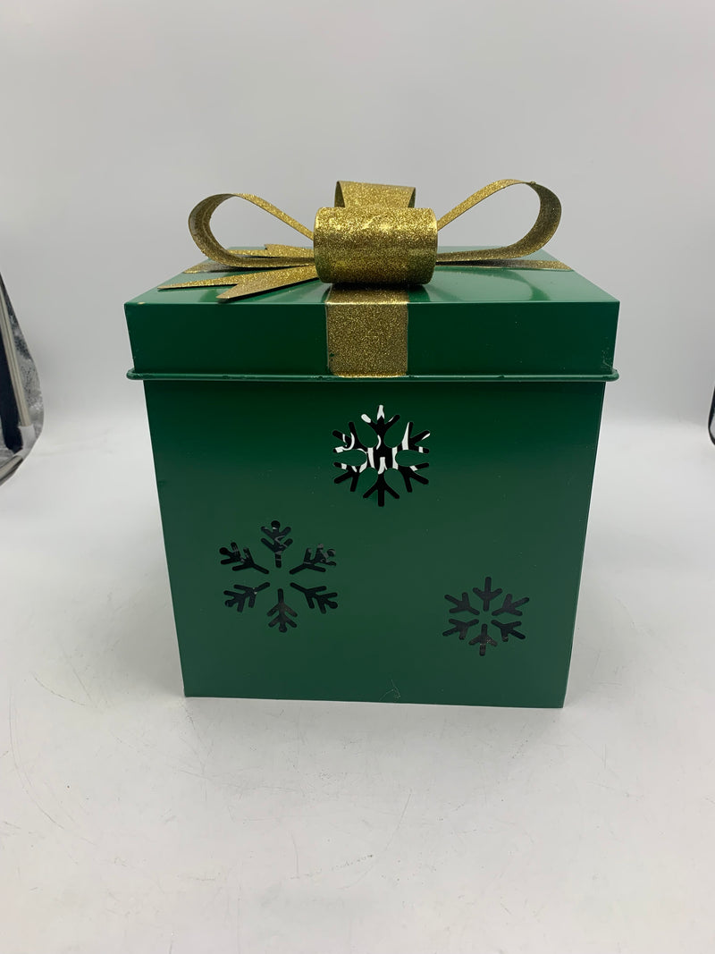 JOY TO THE WORLD CHRISTMAS GIFT BOX WITH LID - GREEN - Like New