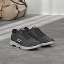 15905 SKECHERS WOMEN'S GO WALK 5-TRUE BLACK/WHITE SIZE 8 - Like New
