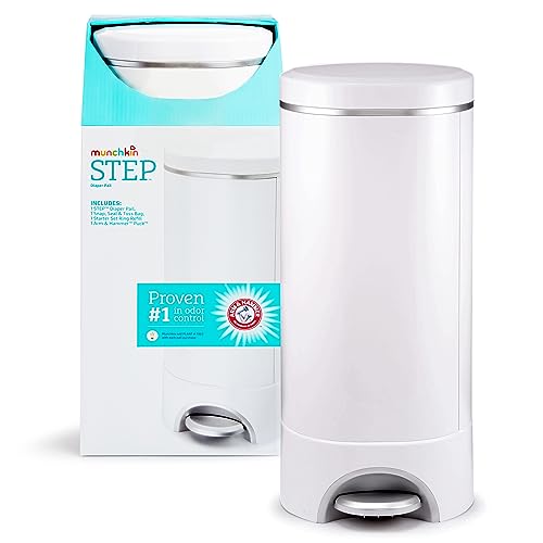 MUNCHKIN STEP™ DIAPER PAIL POWERED BY ARM & HAMMER WHITE 15901 - Like New