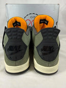 NIKE AIR JORDAN 4 RETRO OG SP UNDEFEATED SIZE: 12 - DEEP GREEN/CLEMENTINE/BLACK - Like New